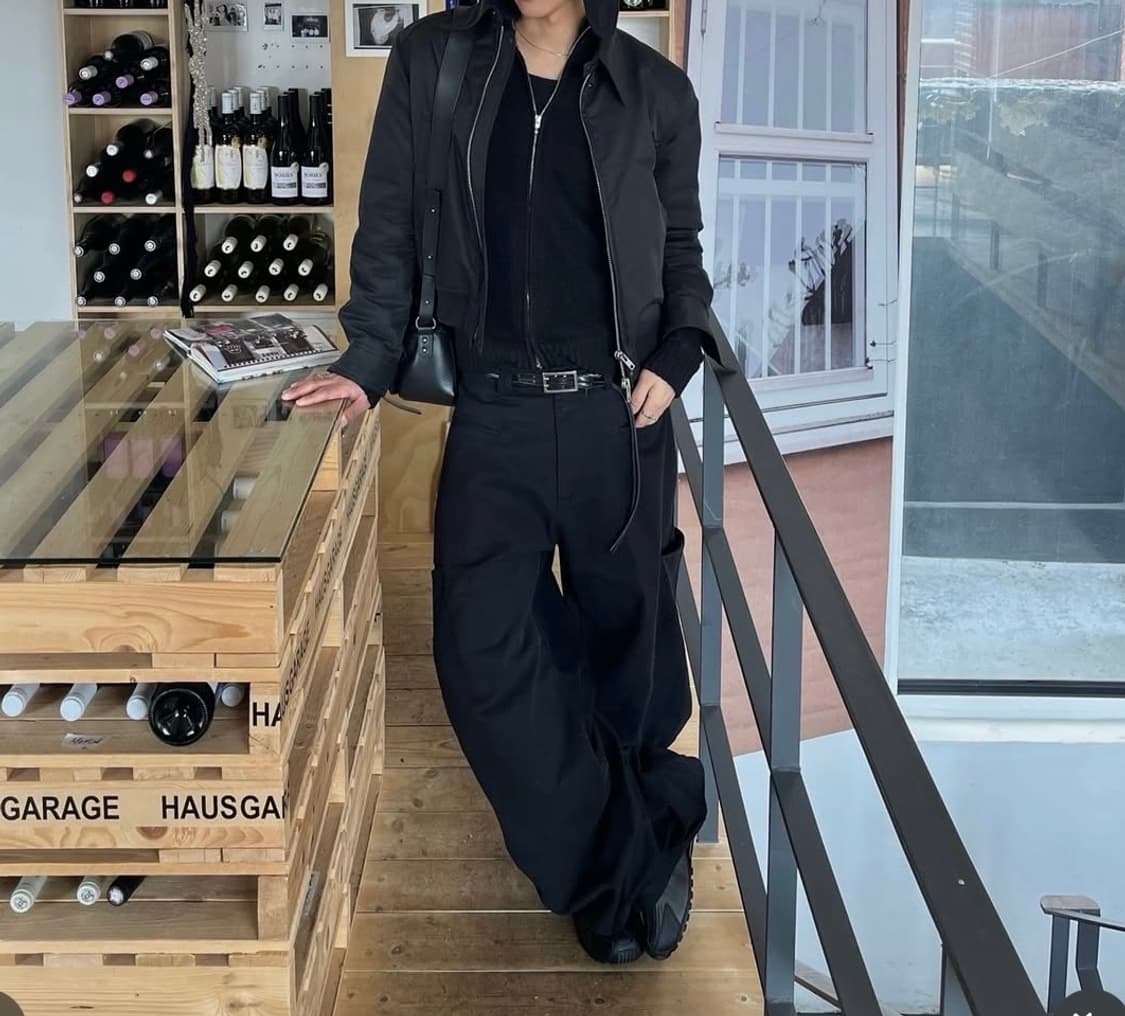 HALEINE 알렌느 블랙 새틴 블루종 1사이즈 상품이미지1