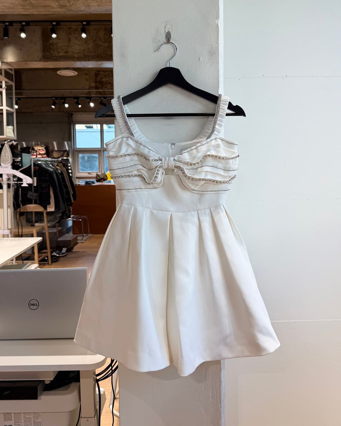 셀프 포트레이트 화이트 크리스탈 임벨리시드 크레이프 미니원피스  상품이미지2