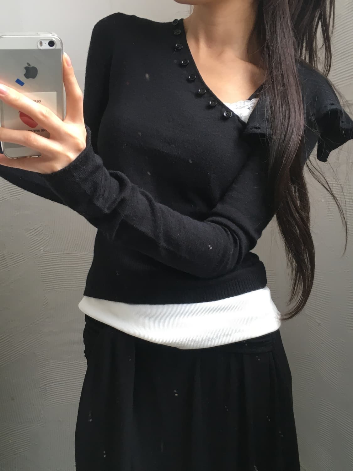 Dolce & Gabbana 돌체앤가바나 블랙 버튼 디테일 언밸런스 니트 상품이미지3