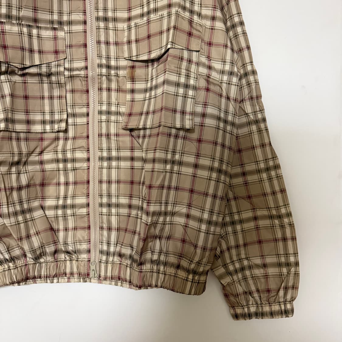 새상품 남자 체크 바람막이 (베이지) 상품이미지2