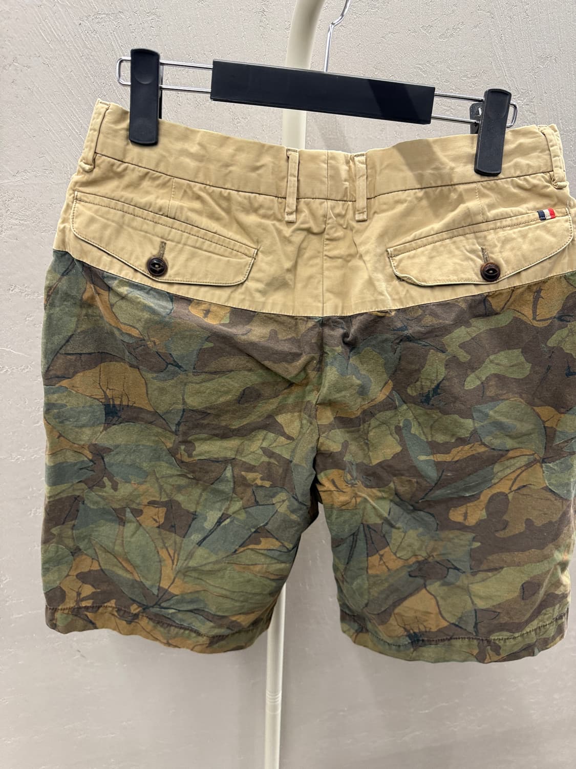 몽클레어 정품 카모 반바지 48사이즈 상품이미지3