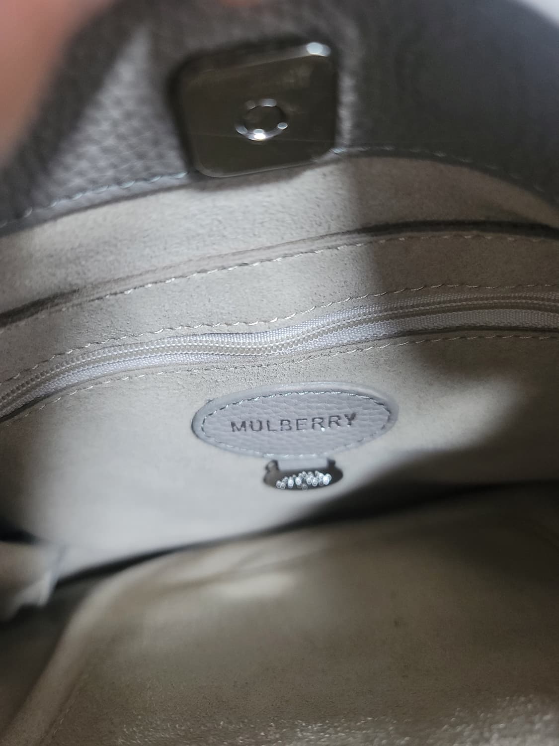 멀버리 가죽 토트백 상태굿

 상품이미지5