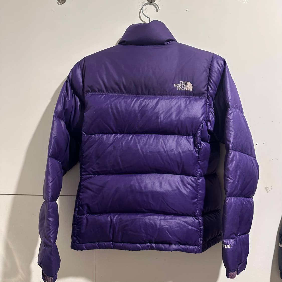 노스페이스 눕시 퍼플 패딩  상품이미지5