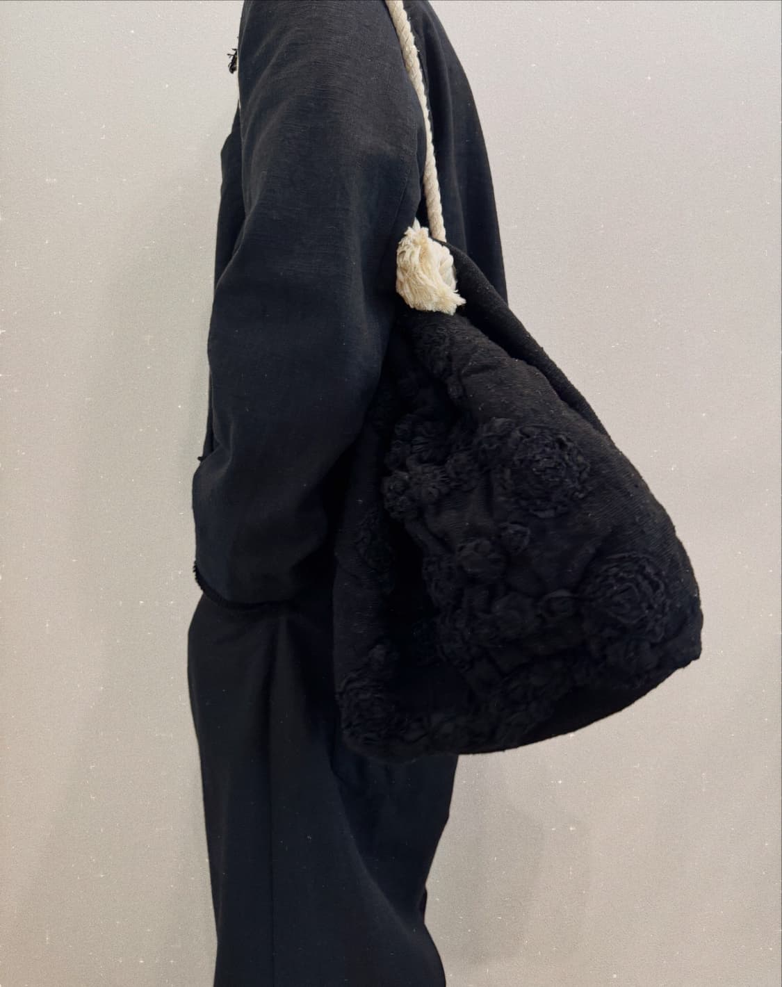 꼼데가르송 플라워 프릴 토트백 상품이미지1