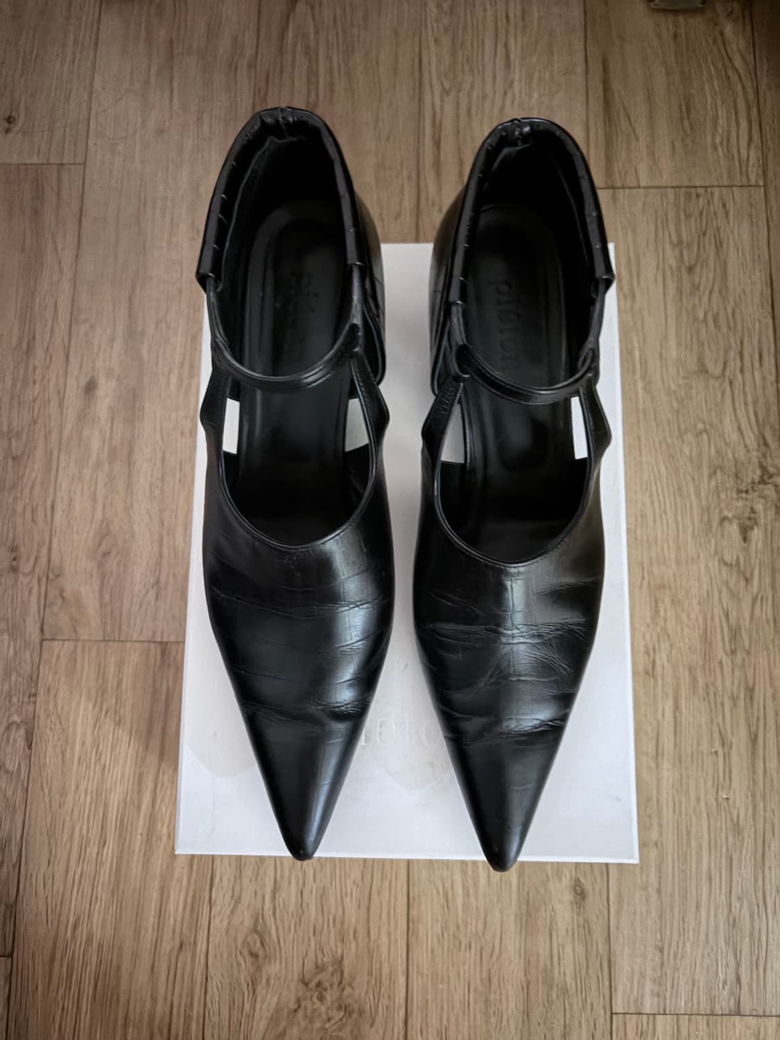 피에톤 Daloa cut out pumps 블랙 크로코 패턴(단종) 상품이미지2