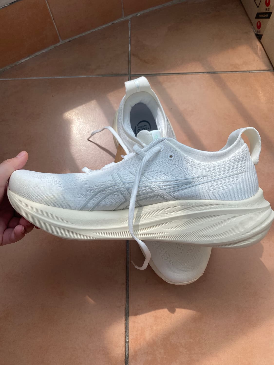 아식스 젤님버스26 화이트 285 상품이미지3
