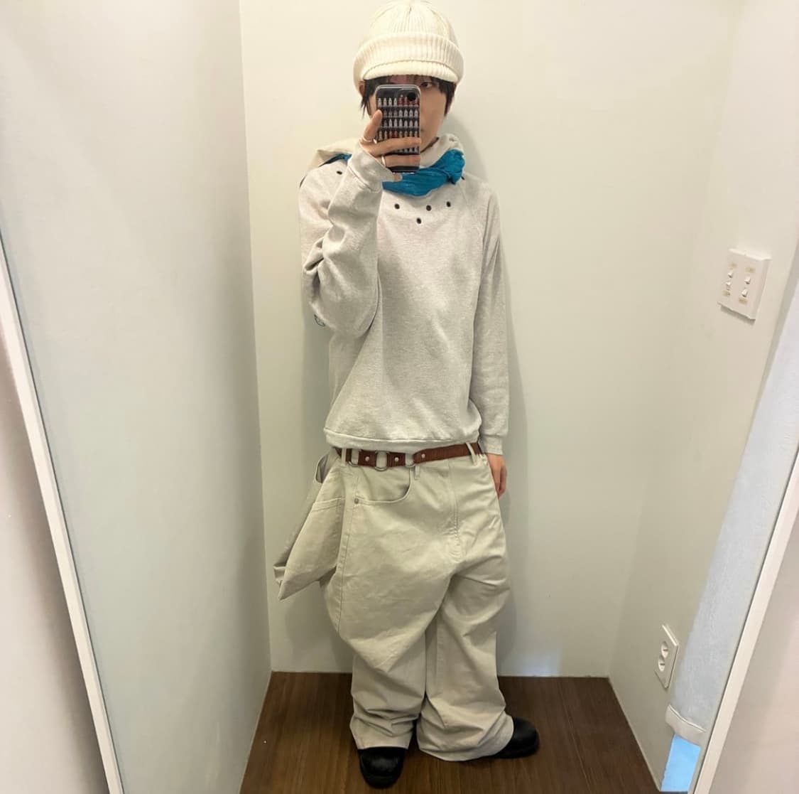 Maria Chen Pascual Studded Raglan Sweats 상품이미지1