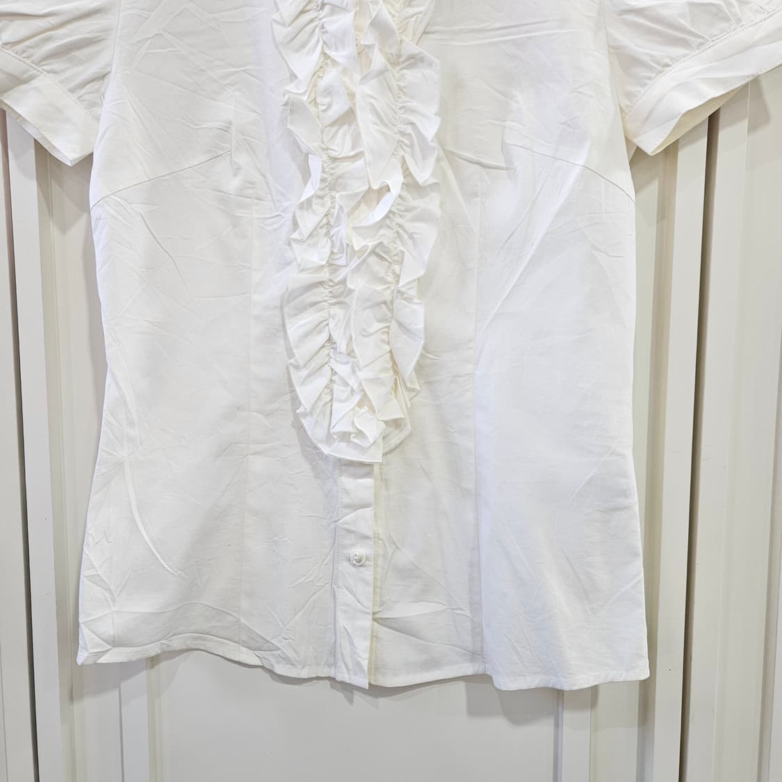 화이트 프릴 반팔 블라우스 상품이미지4