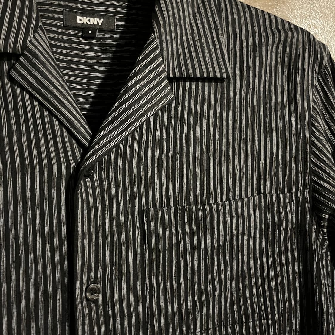 DKNY 스트라이프 반팔 셔츠 상품이미지2