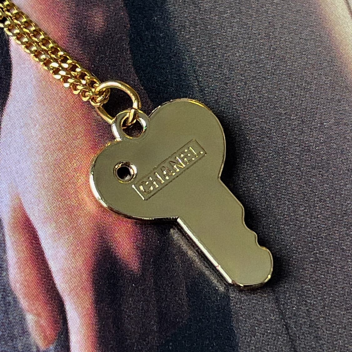 샤넬 블랙 하트키 골드 목걸이 상품이미지5