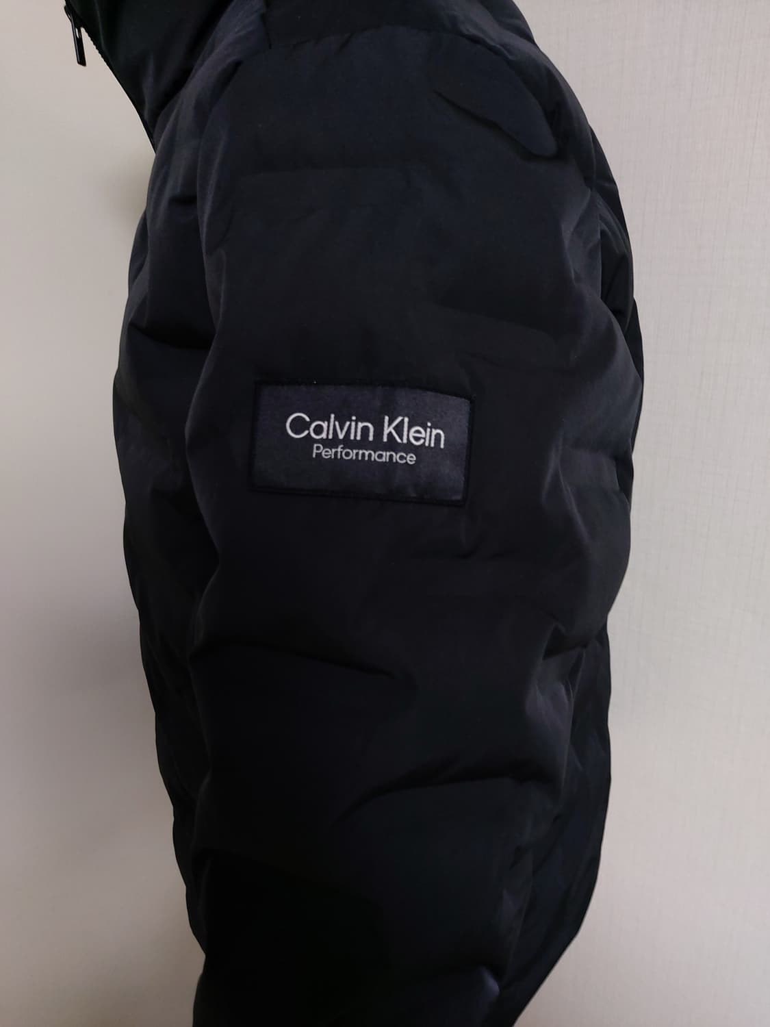 캘빈클라인 Performance 남성 덕다운 숏패딩 (L)
 상품이미지3