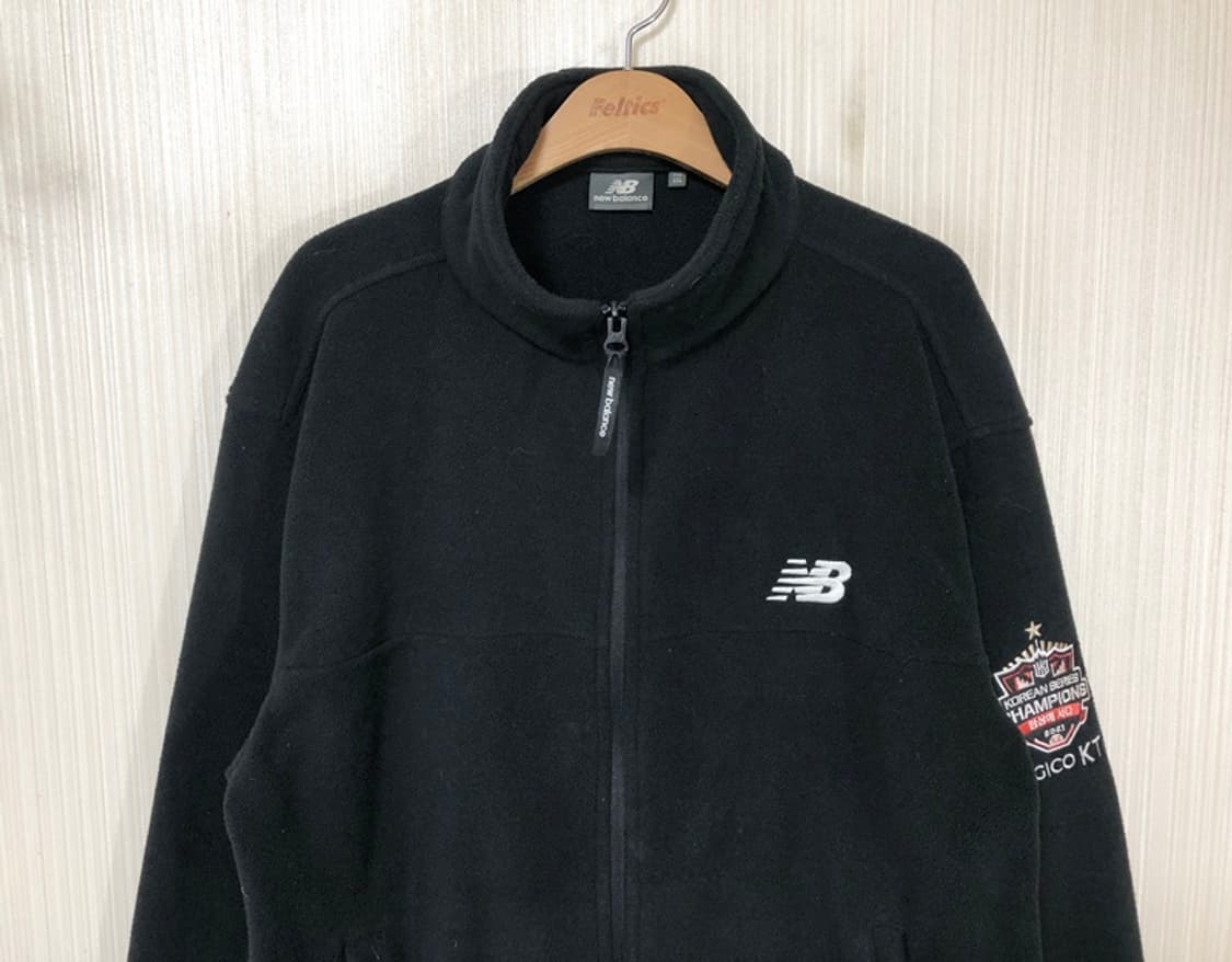 KBO 뉴발란스 KT위즈 2021우승 플리스자켓 XXL(110) 상품이미지2