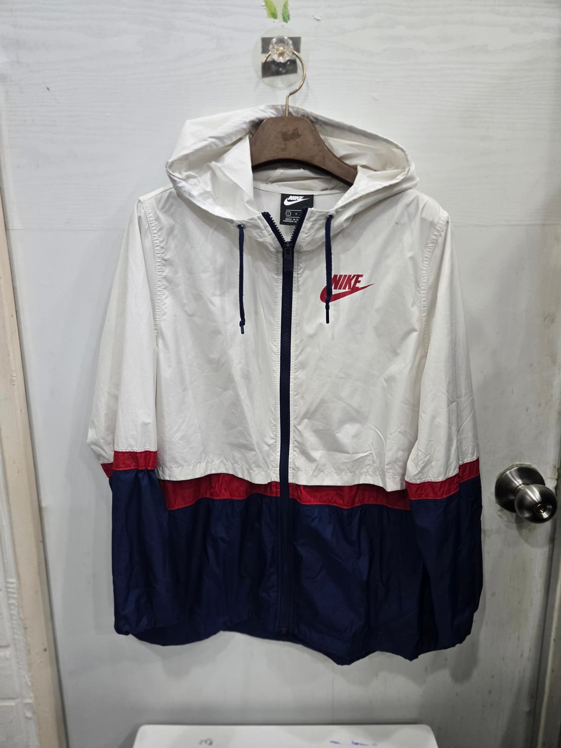 L,100 )) NIKE 나이키 후드 바람막이 점퍼! 디자인 예뻐요!~ 상품이미지1