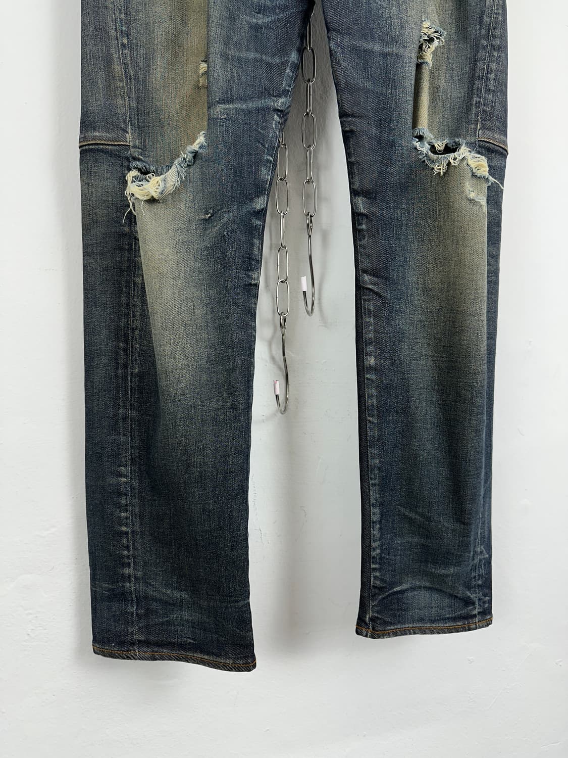 Emporio Armani Distressed Leather Detail 상품이미지5