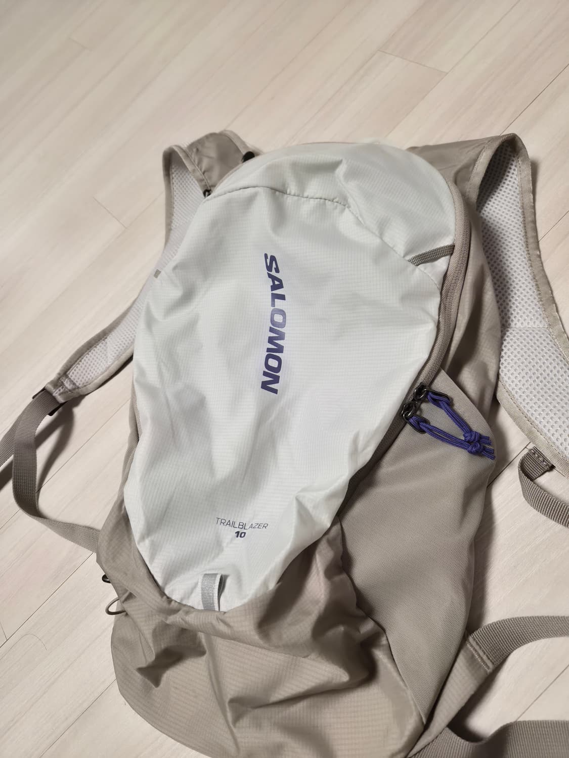 살로몬 백팩 트레일 블레이저 그레이 10l 상품이미지2