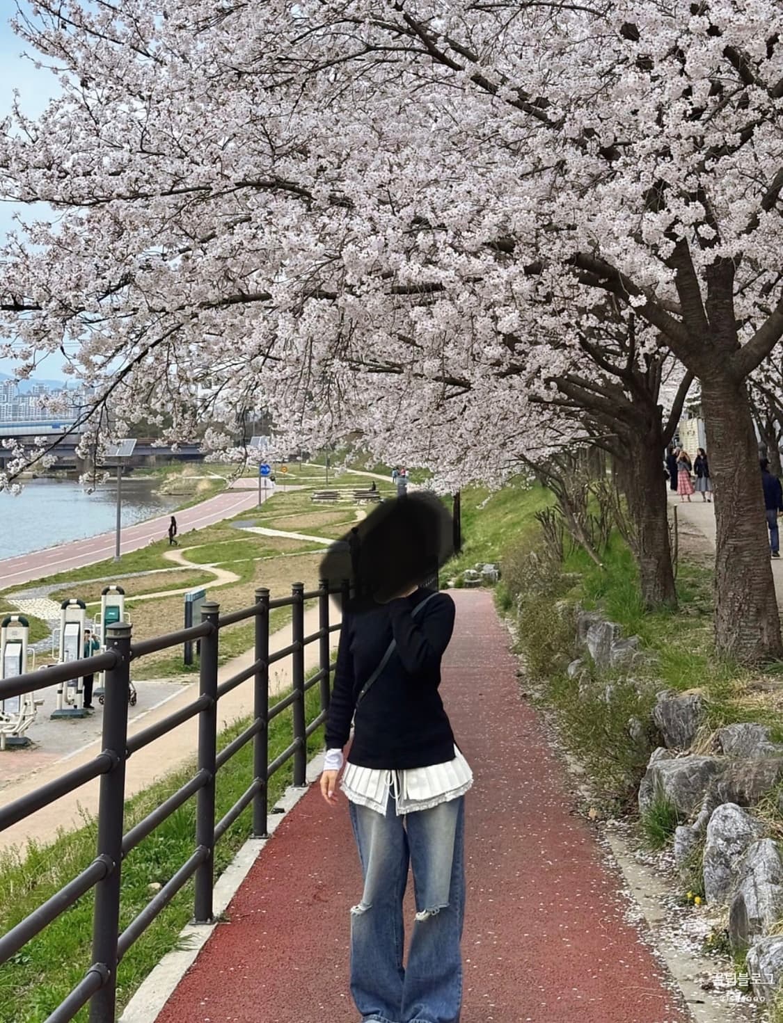 파르티멘토 _턴오버 플리티드 랩 스커트 _화이트 상품이미지5