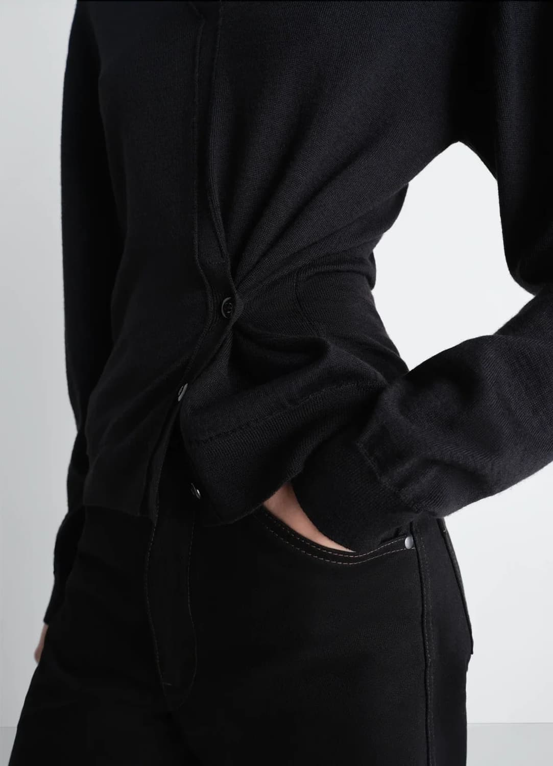 [S,M]르메르 26ss 트위스트 브이넥 니트/블랙 상품이미지2