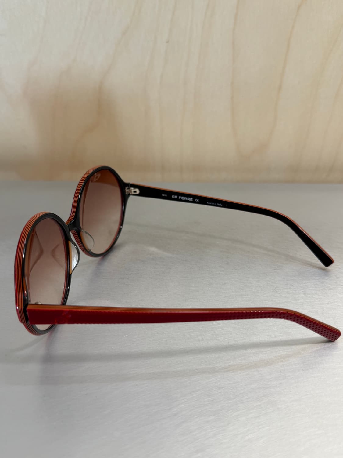 GF FERRE 레드 라운드 선글라스 상품이미지3