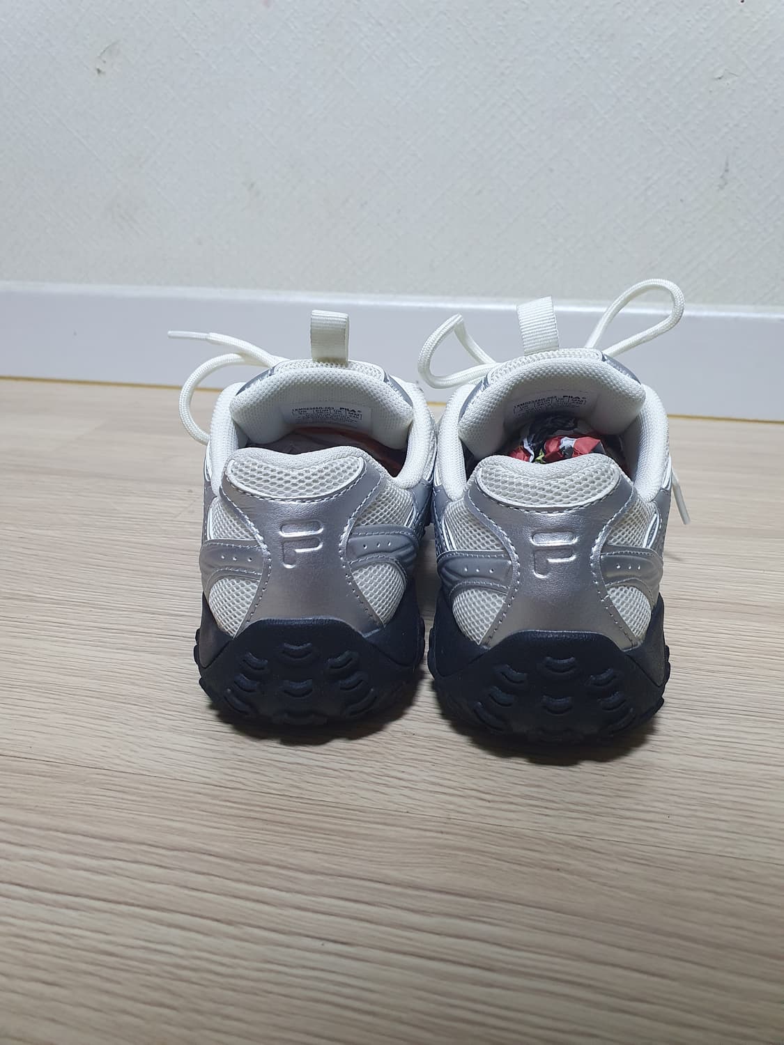 휠라 에샤페 실버 운동화 230 상품이미지5