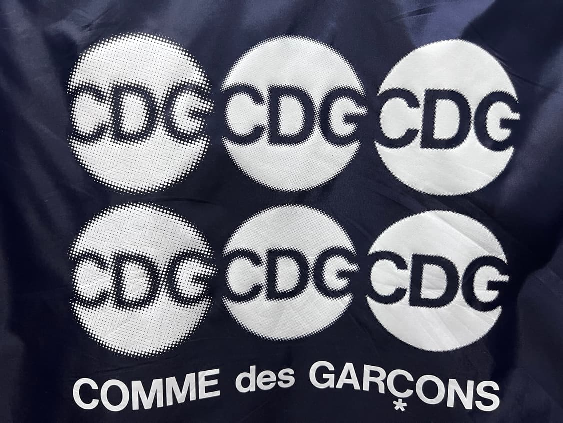 꼼데가르송 코치자켓 네이비 L 사이즈 팝니다 상품이미지4