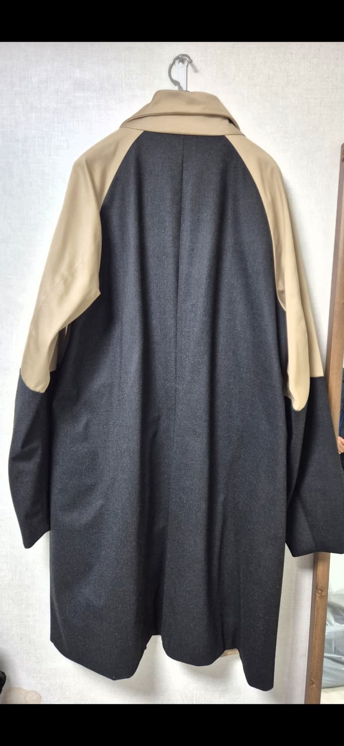 투빌더스하우스 X 썸원라이프 (협업 믹스 패브릭 코트) 상품이미지3