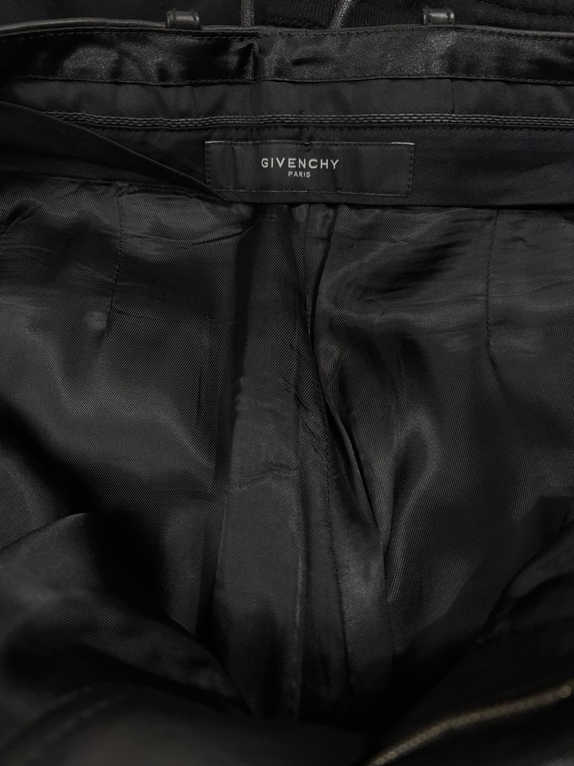 지방시 가죽 반바지 상품이미지4