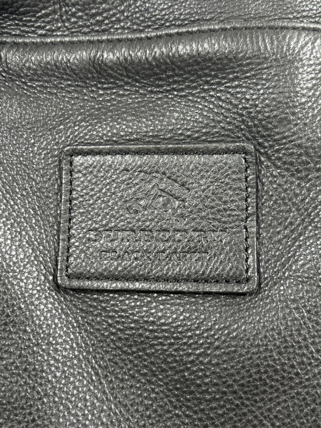 버버리 블랙 소가죽 토트백 상품이미지8