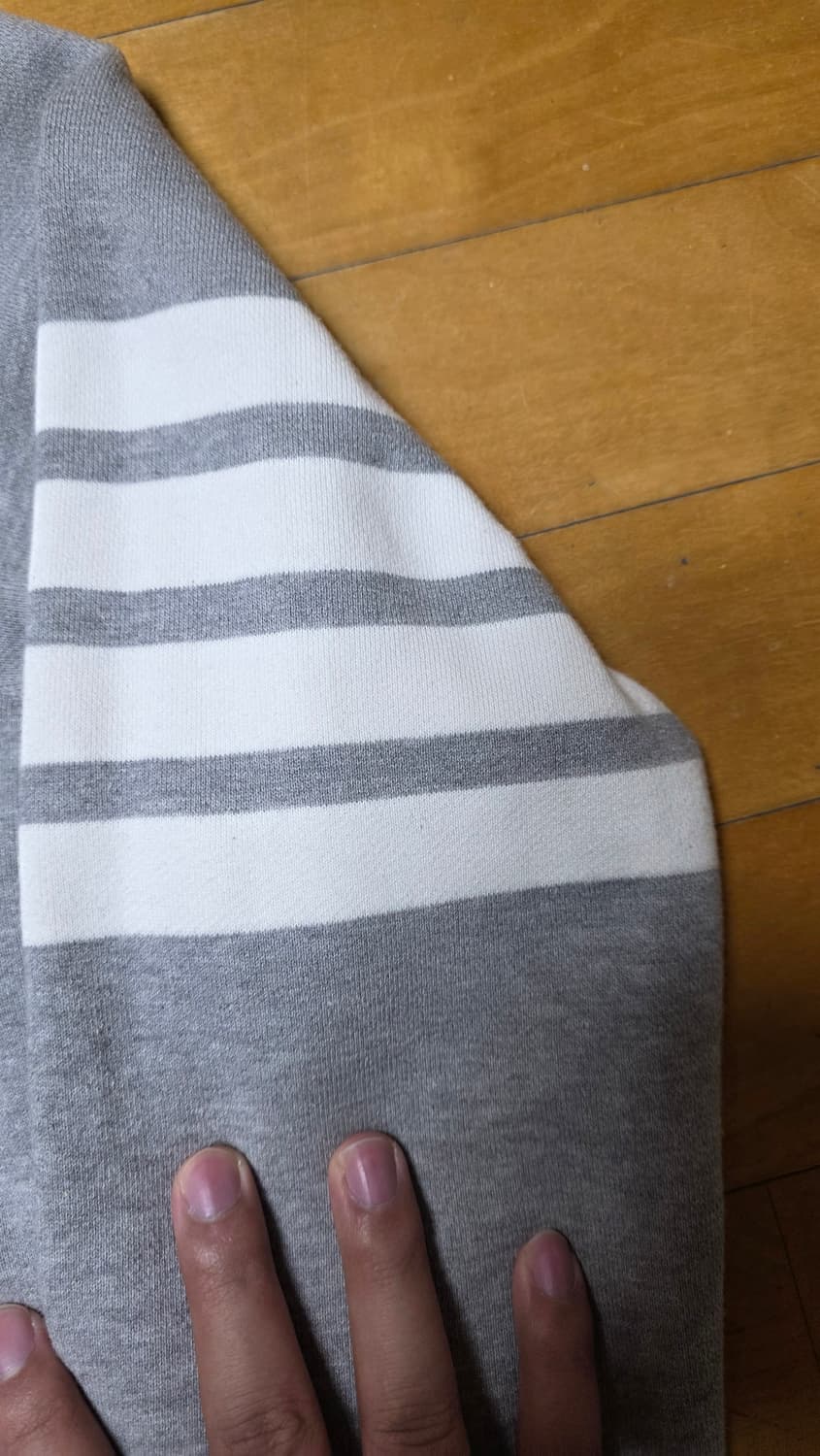 [백화점판,4]톰브라운 사선완장 후드집업 그레이 상품이미지2