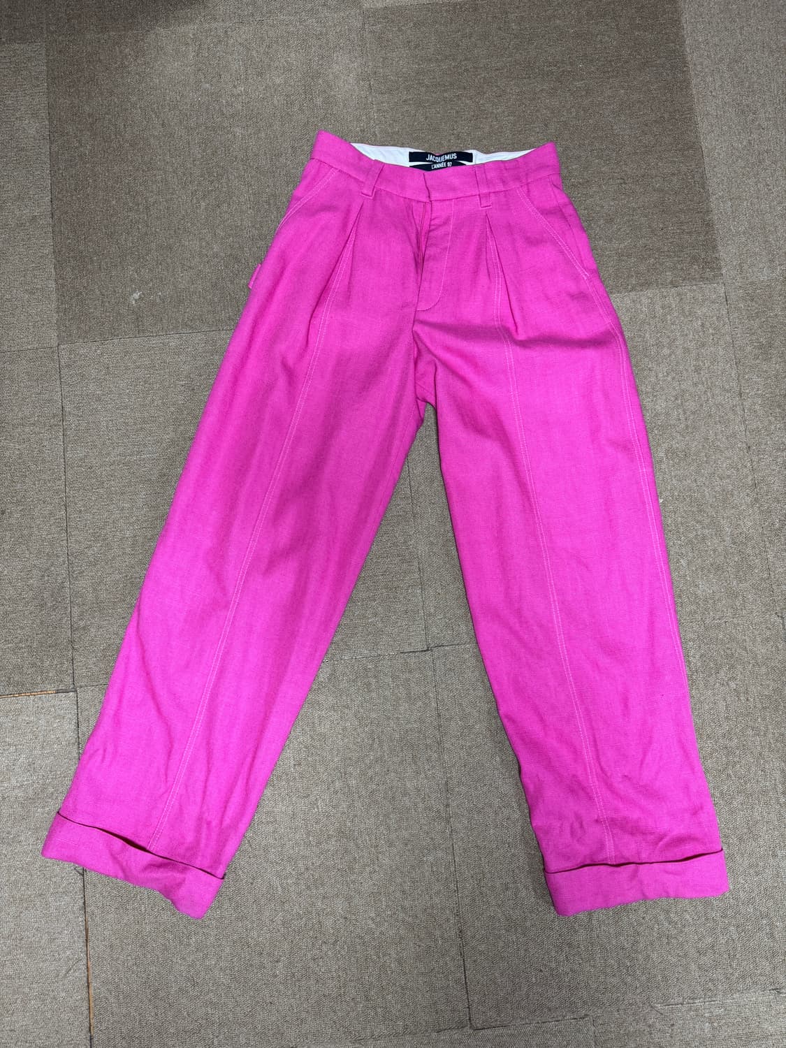 자크뮈스 핫핑크 와이드팬츠 팝니다 상품이미지2