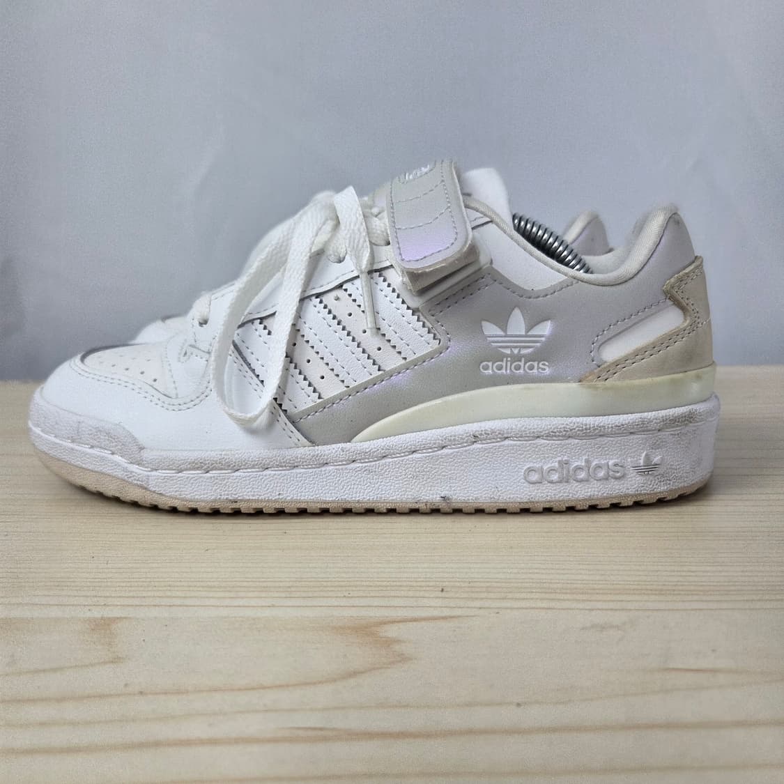225 / 아디다스 오리지널 포럼 로우 스니커즈 운동화 상품이미지3
