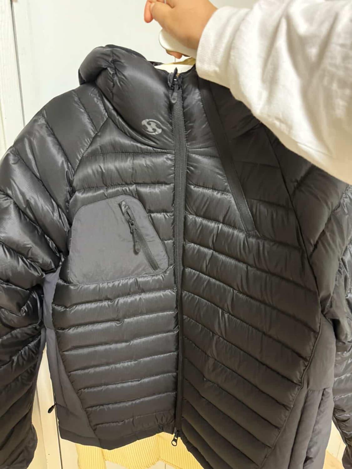 24FW 산산기어 패널드 푸퍼 자켓 블랙 상품이미지3