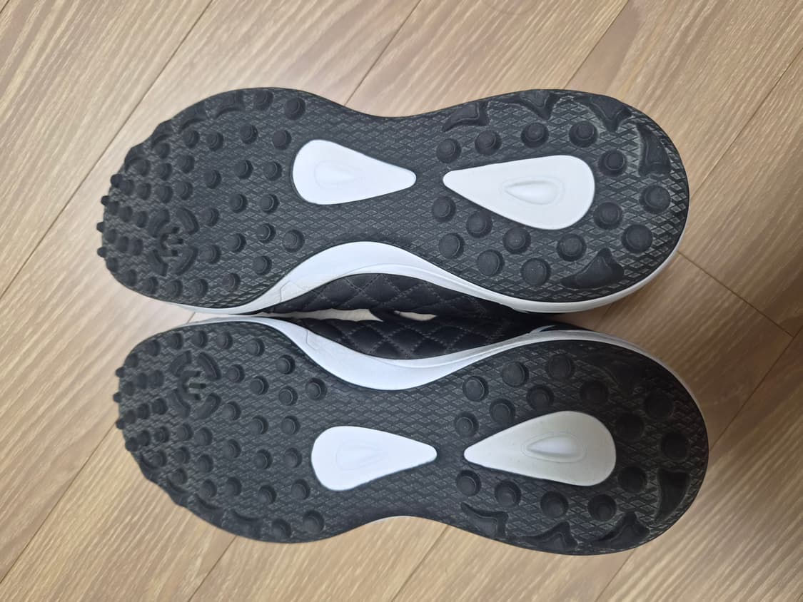 언더테크 풋살화 270 상품이미지3