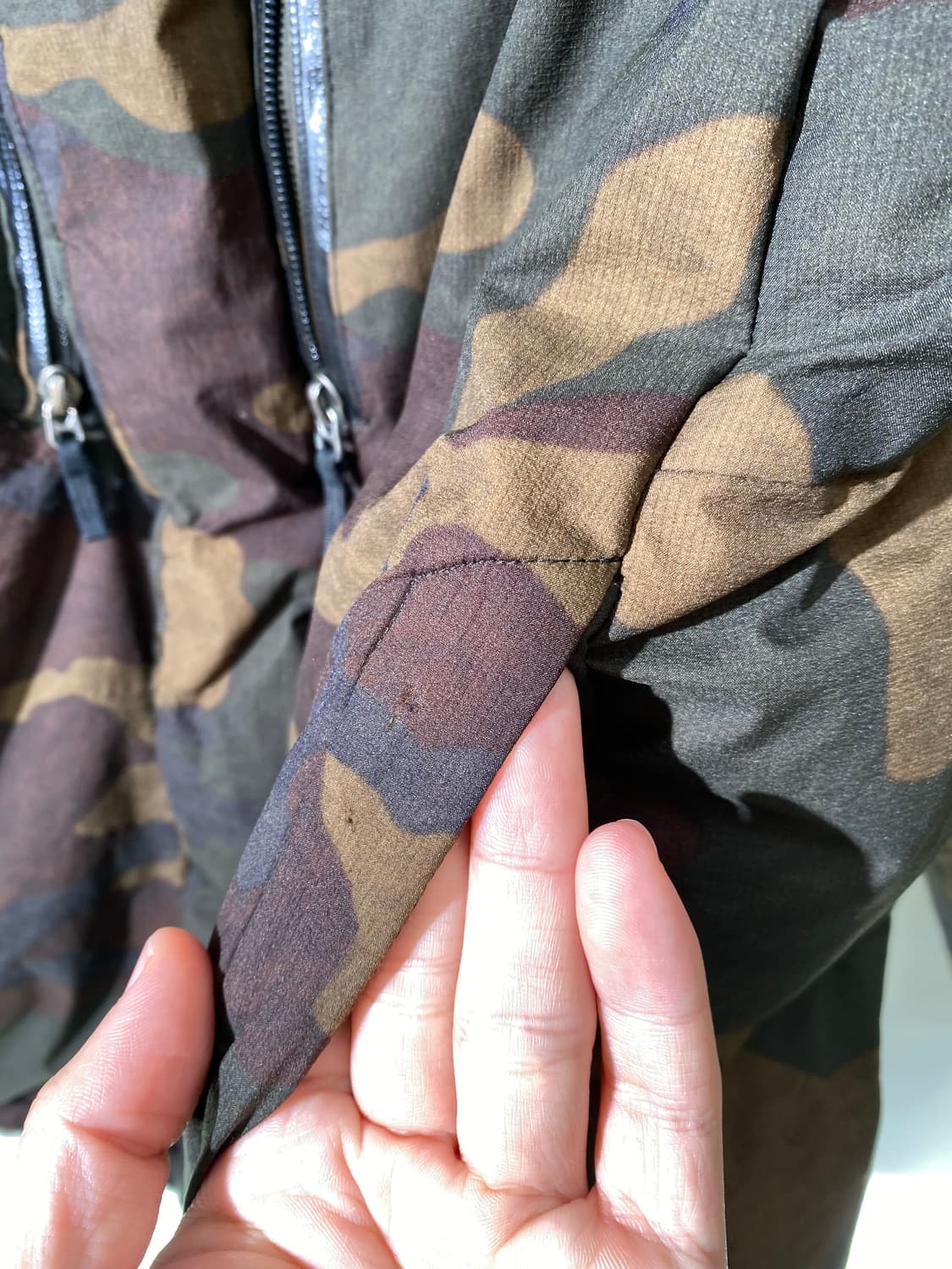 노스페이스 발트로 라이트 카모 푸퍼 패딩 자켓 상품이미지7