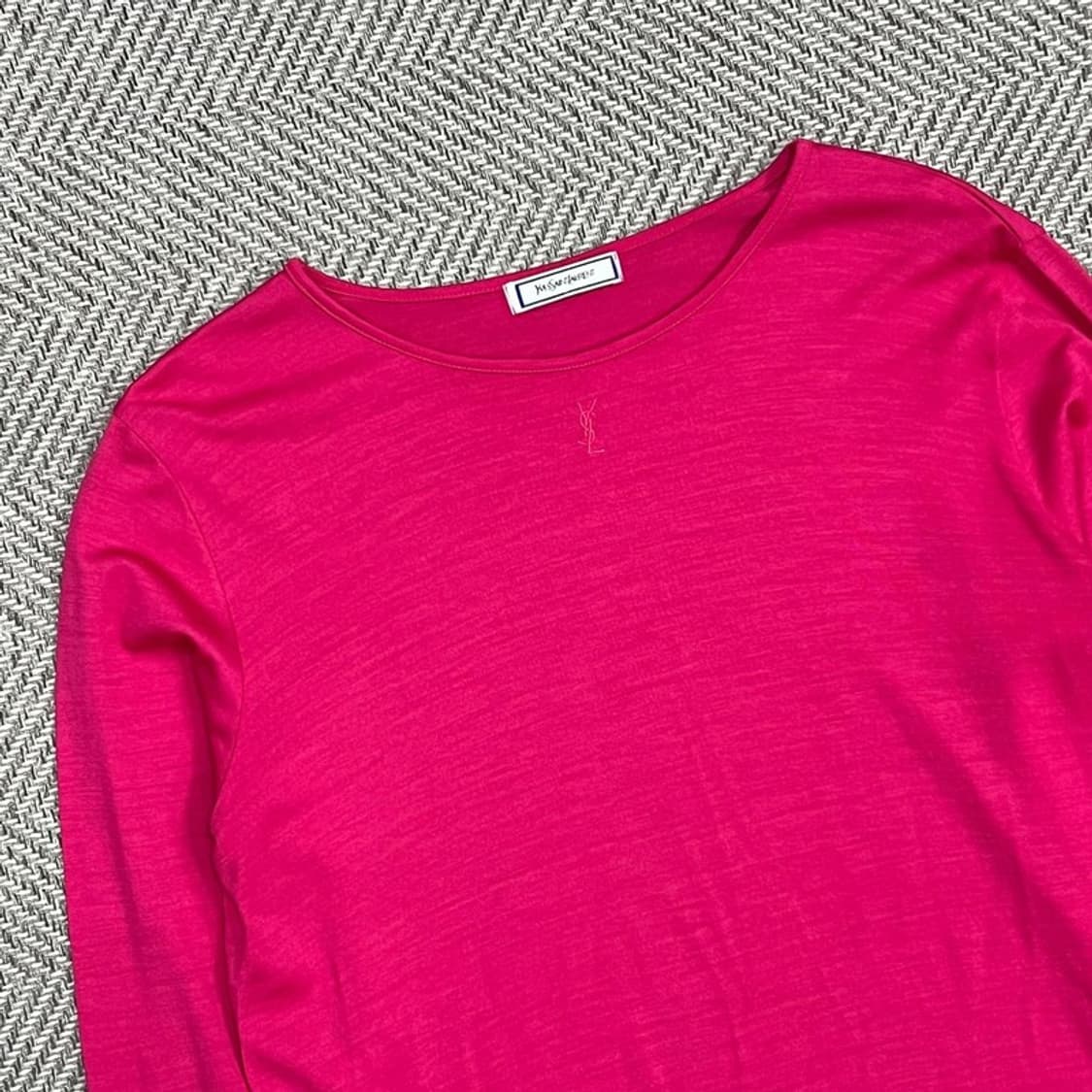 생로랑 로고 롱슬리브 v0845 상품이미지3