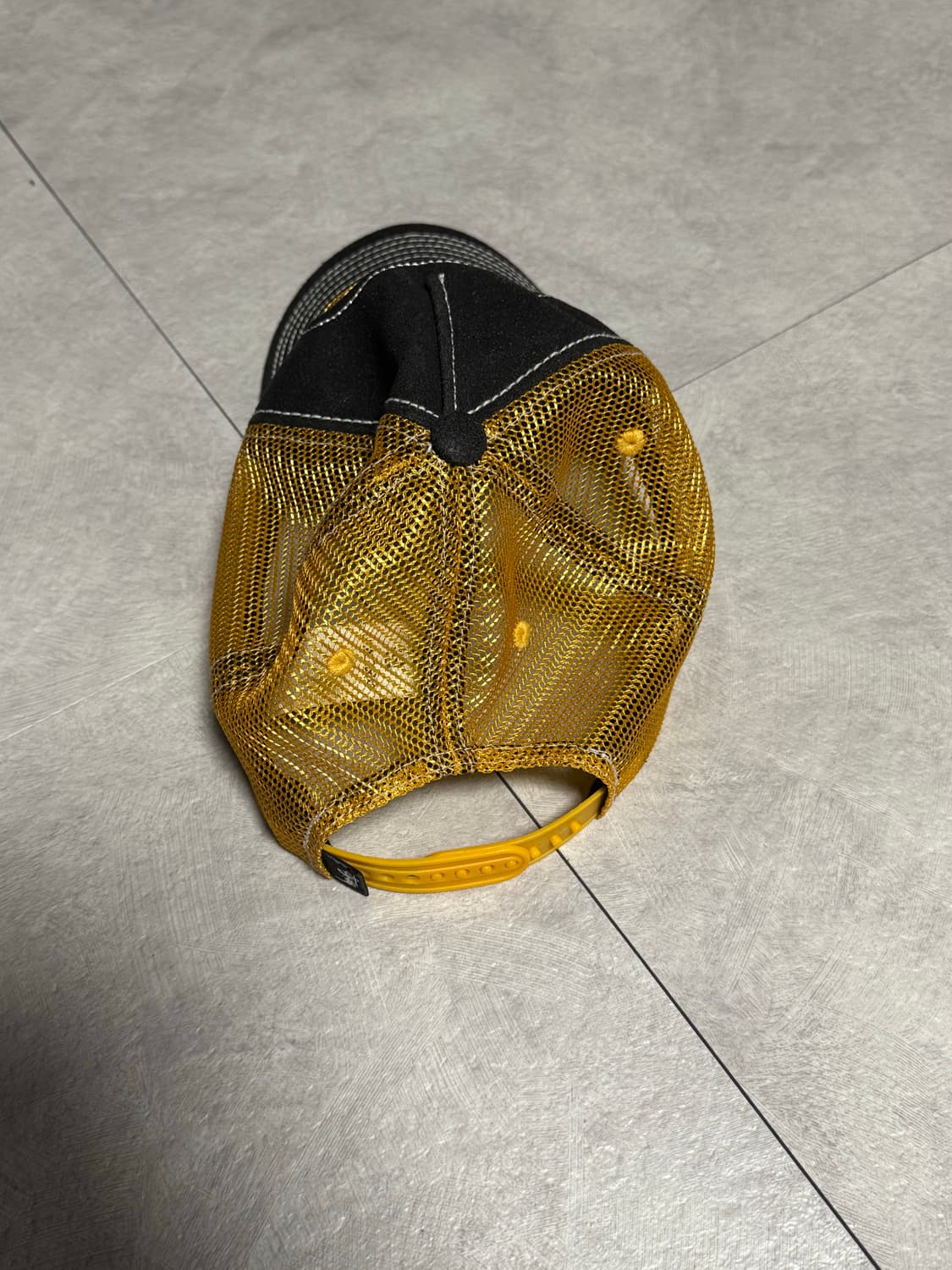 스투시 로우 프로 트러커 컷아웃 레더 스냅백 허니 상품이미지2