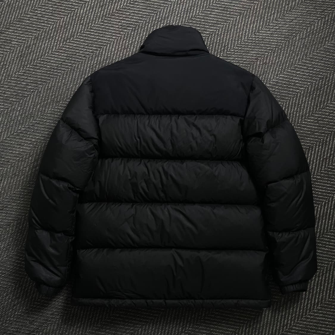 아디다스 자수로고 유니 덕 다운 푸퍼 패딩 블랙o 4616 상품이미지5