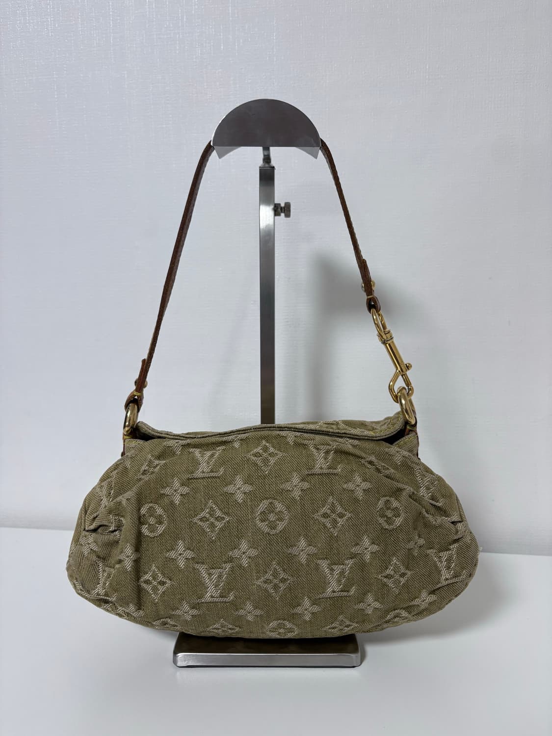 루이비통 데님 플리티백 카키 상품이미지6