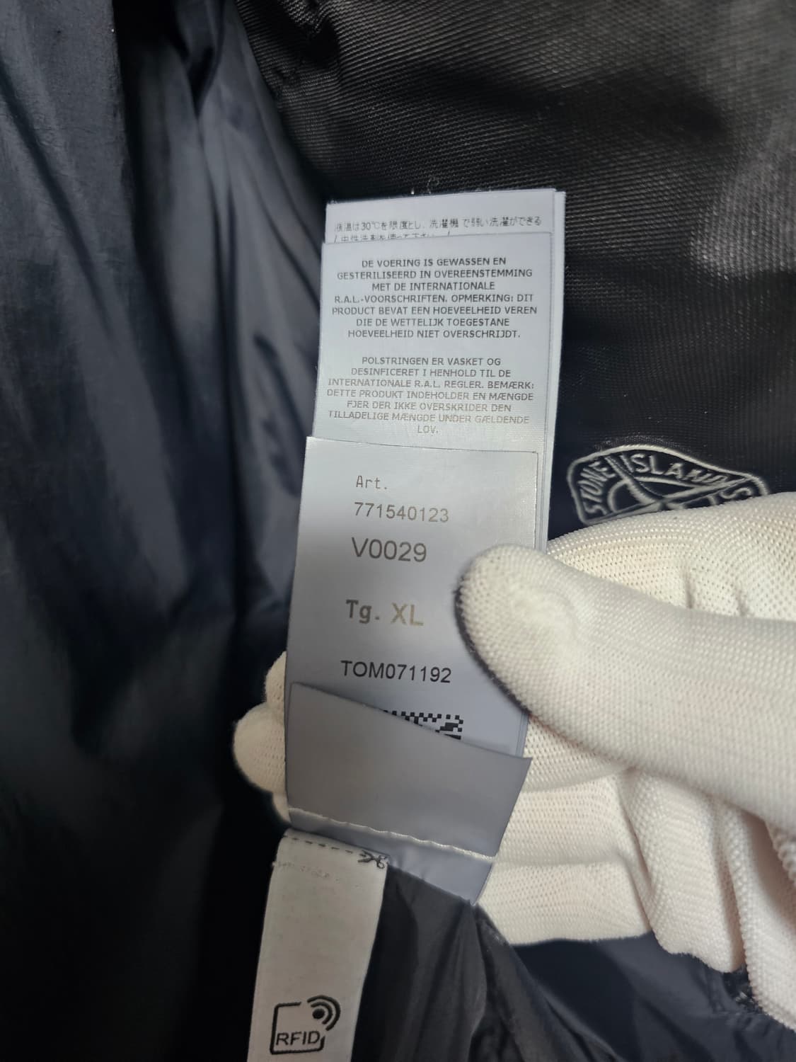 스톤아일랜드 크링클랩스 논후드 패딩 상품이미지8