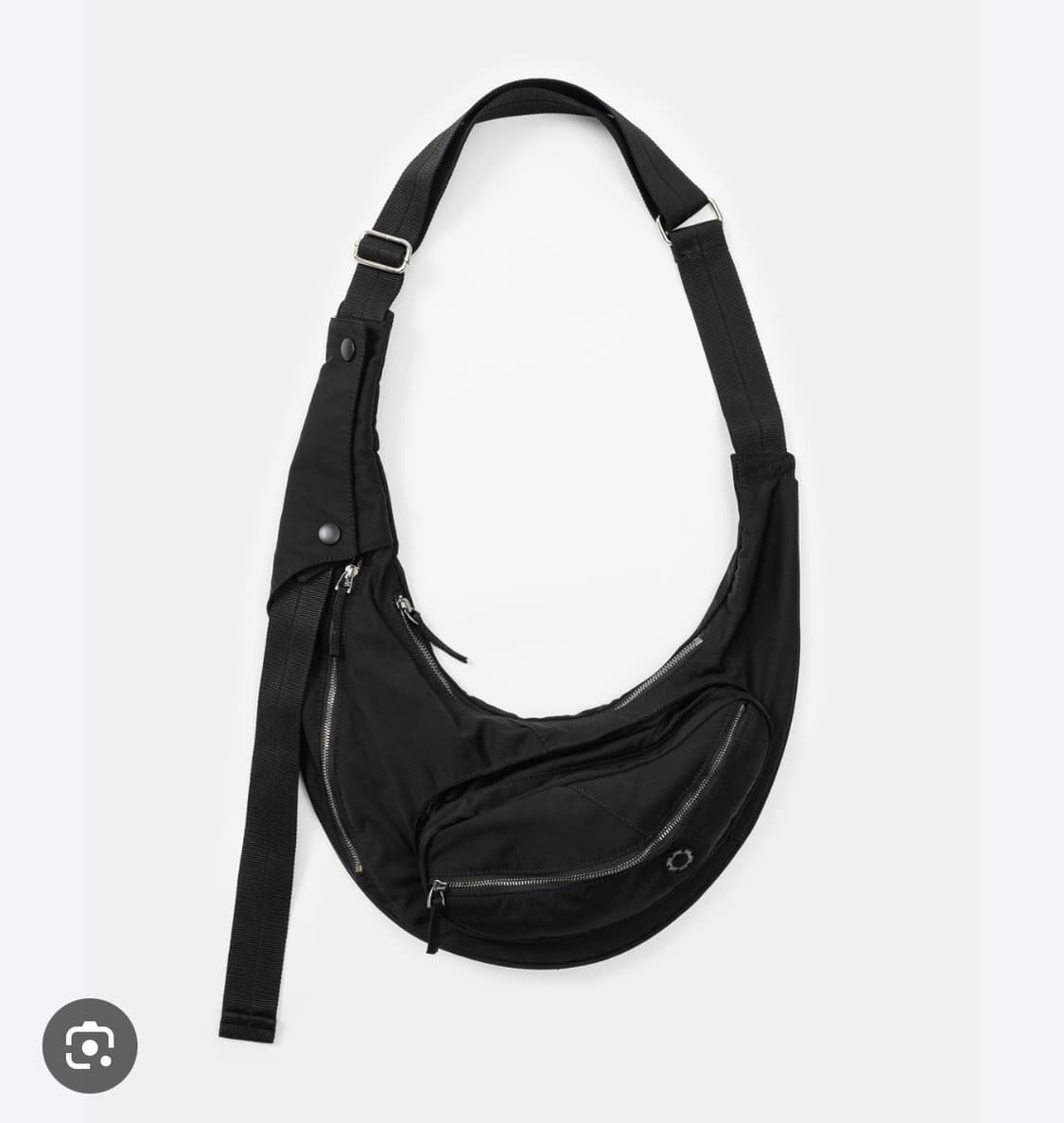 코스트퍼킬로 커브드 페블백 크로스백 상품이미지1