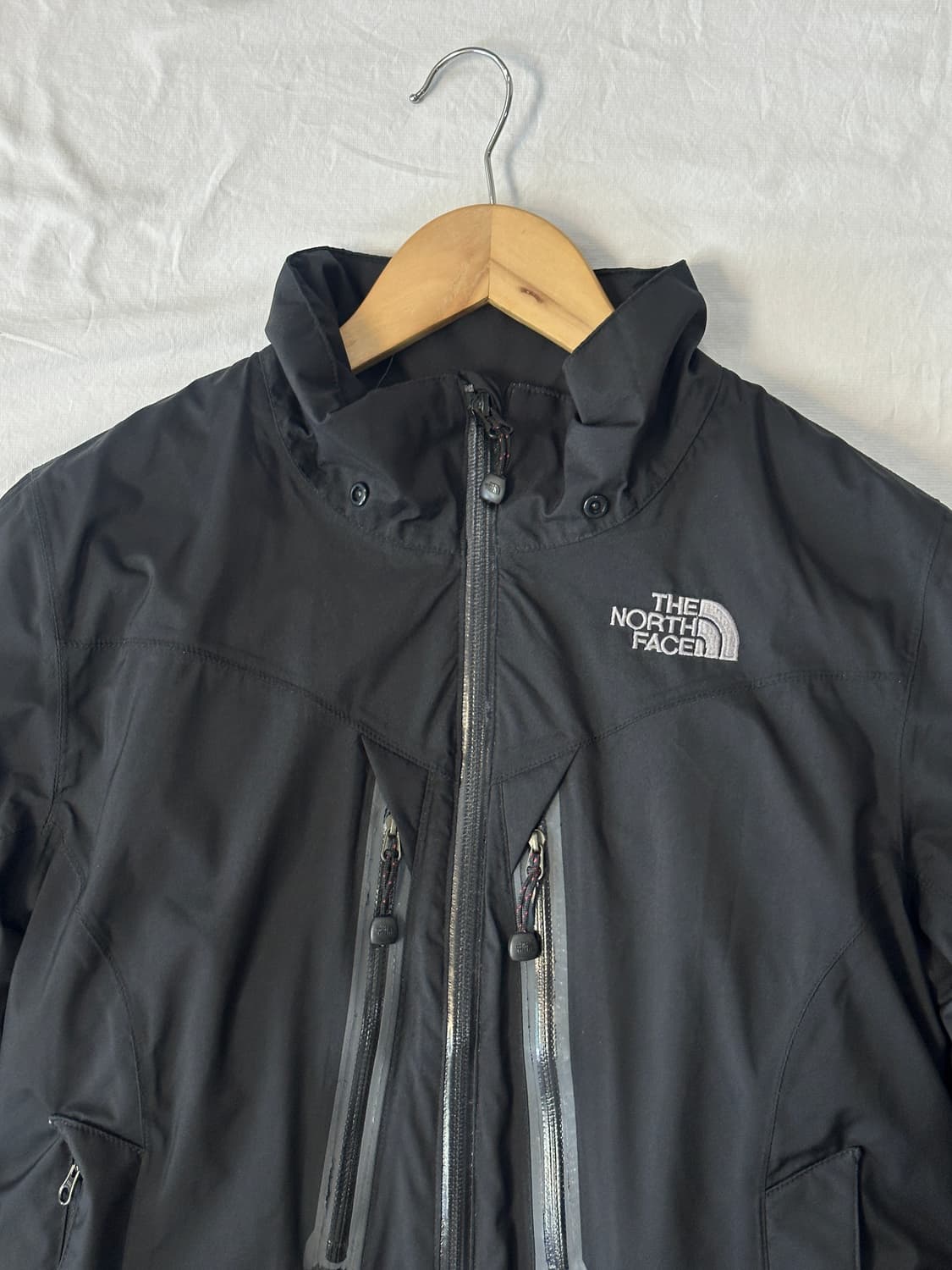 노스페이스 고어텍스 구스다운 패딩 상품이미지2