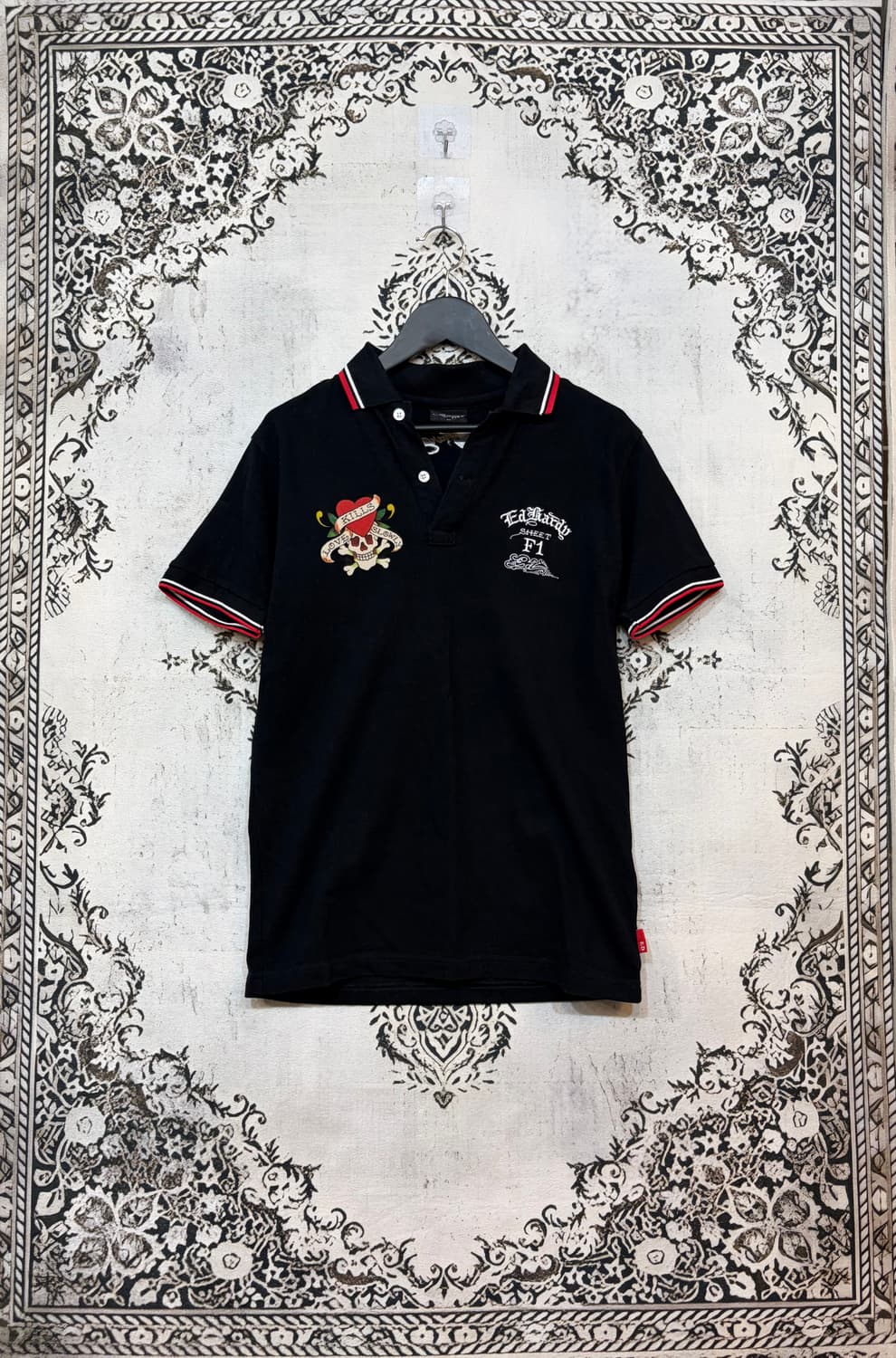 에드하디 Ed Hardy 스컬 자수 레터링 카라 숏슬리브 상품이미지1