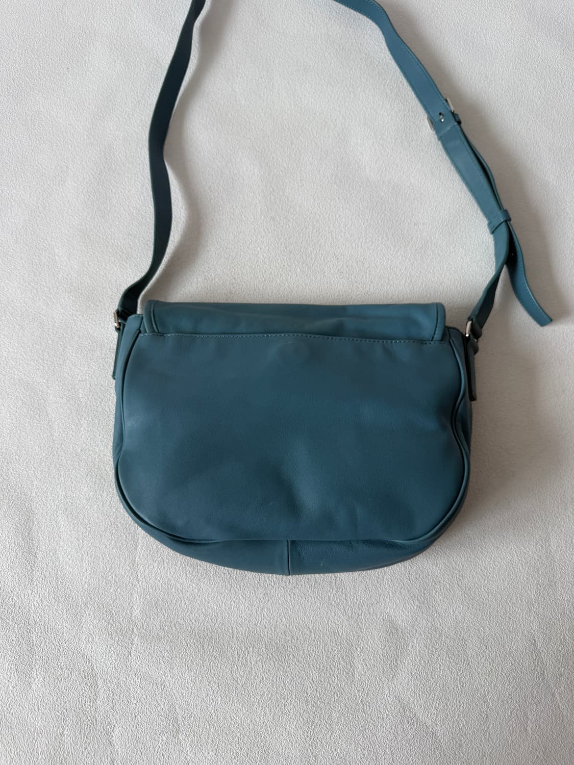 아네스베(agnes.b) 램스킨 레더 크로스백 상품이미지6