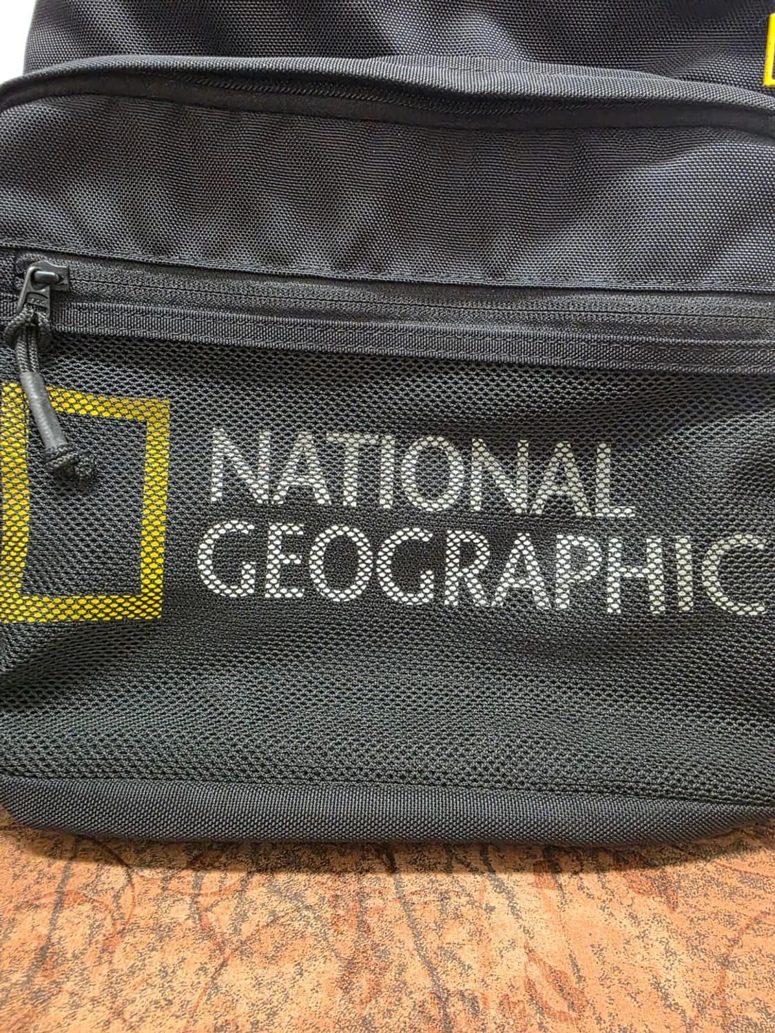 내셔널 지오그래픽 백팩 블랙 상품이미지3