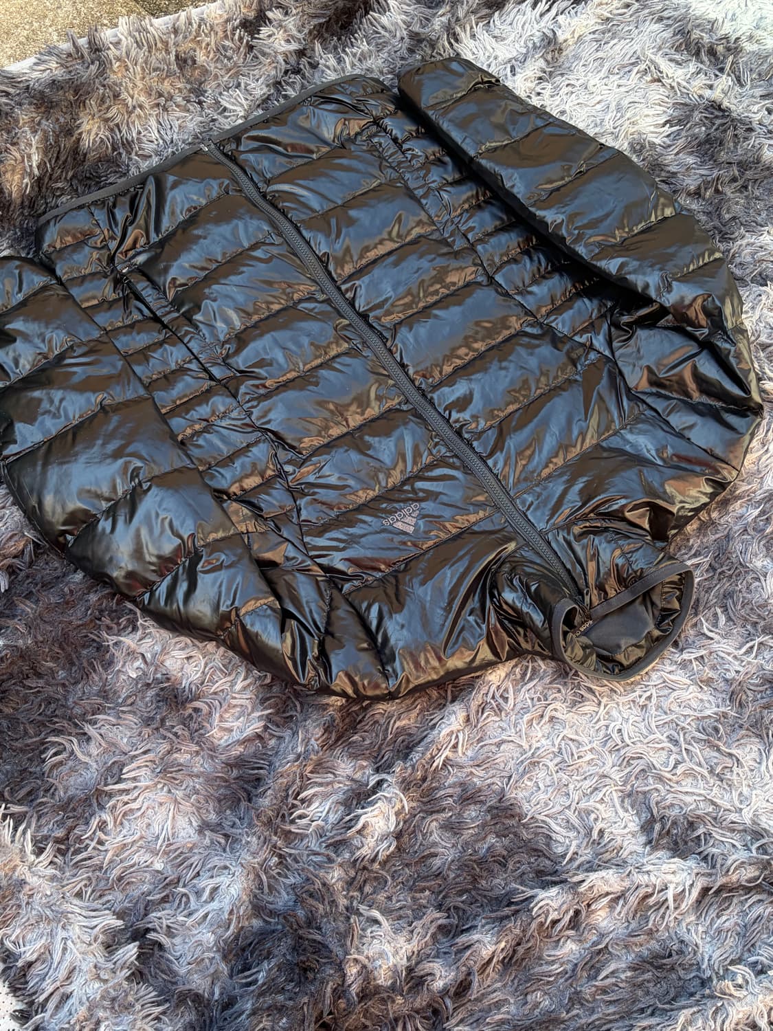 아디다스 덕다운 유광 블랙 경량패딩 상품이미지1