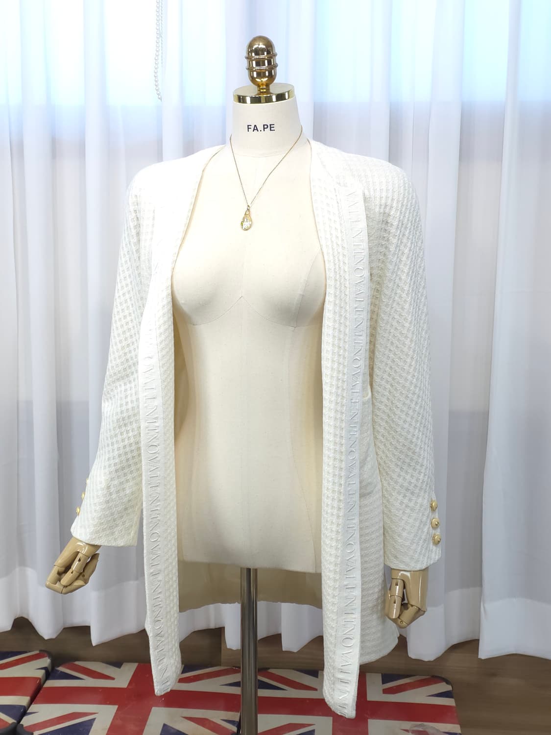 Valentino Miss V 아이보리 자켓 40/6 상품이미지2