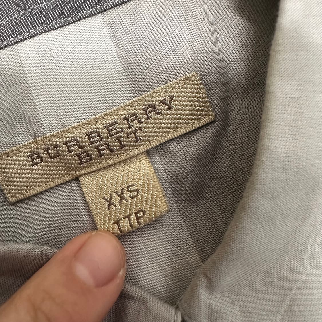 버버리 여성 체크 긴팔 셔츠 2XS 상품이미지5