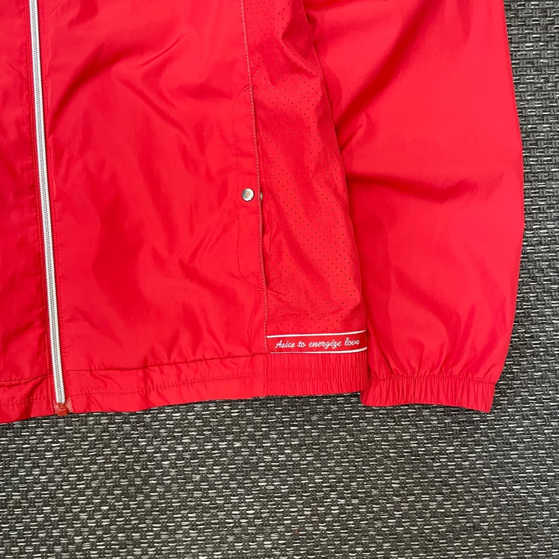 아식스 레드 안감메쉬 바람막이 윈드브레이커 105 상품이미지6