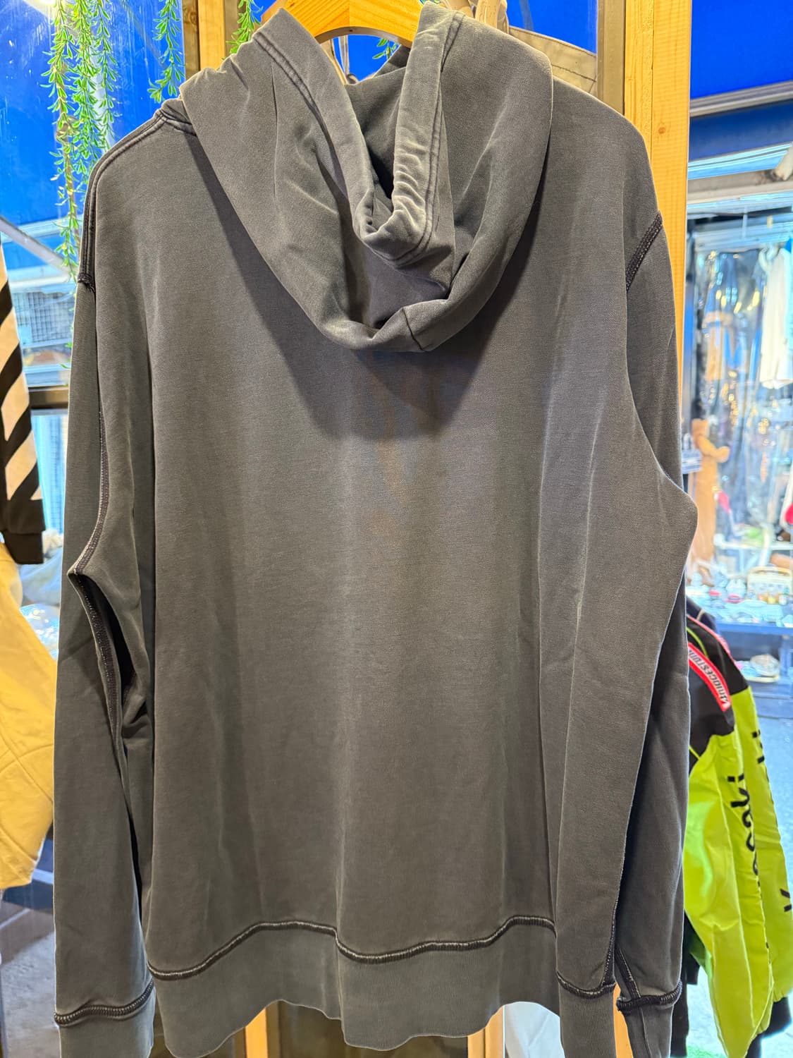 폴로 랄프로렌 레드포니 차콜 피그먼트 후드티 상품이미지2