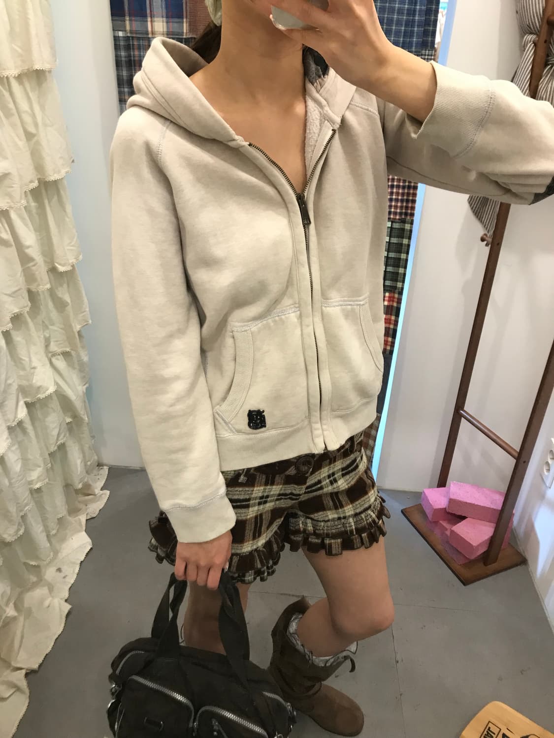 버버리 베이지 패치포인트 후드집업 상품이미지4