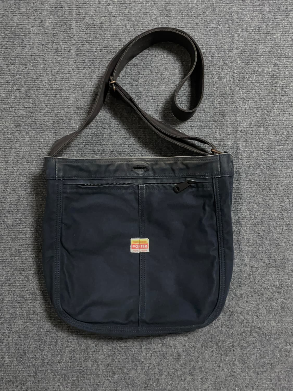 포터 체크 리버시블 숄더백 상품이미지7
